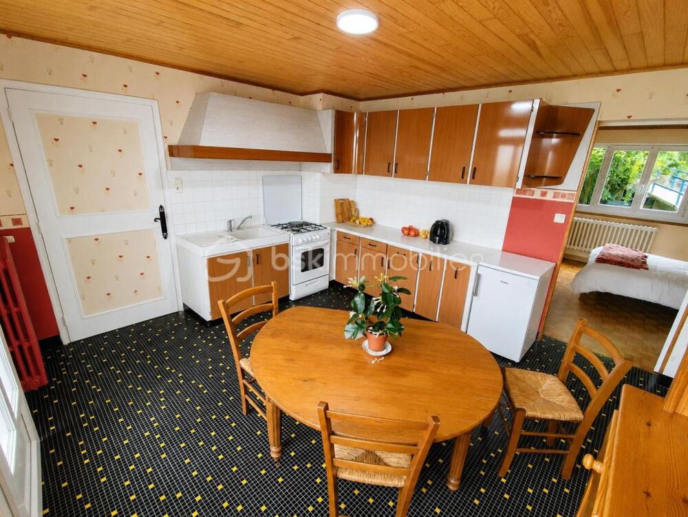 Maison de 148 m2 à Lécousse