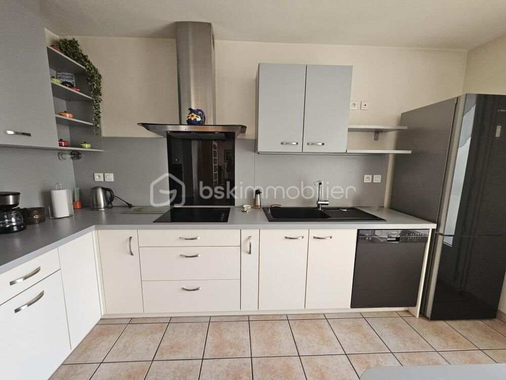 APPARTEMENT T3 SECTEUR DES EAUX CLAIRES