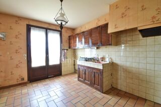  Maison � vendre 5 pi�ces 112 m� Estandeuil