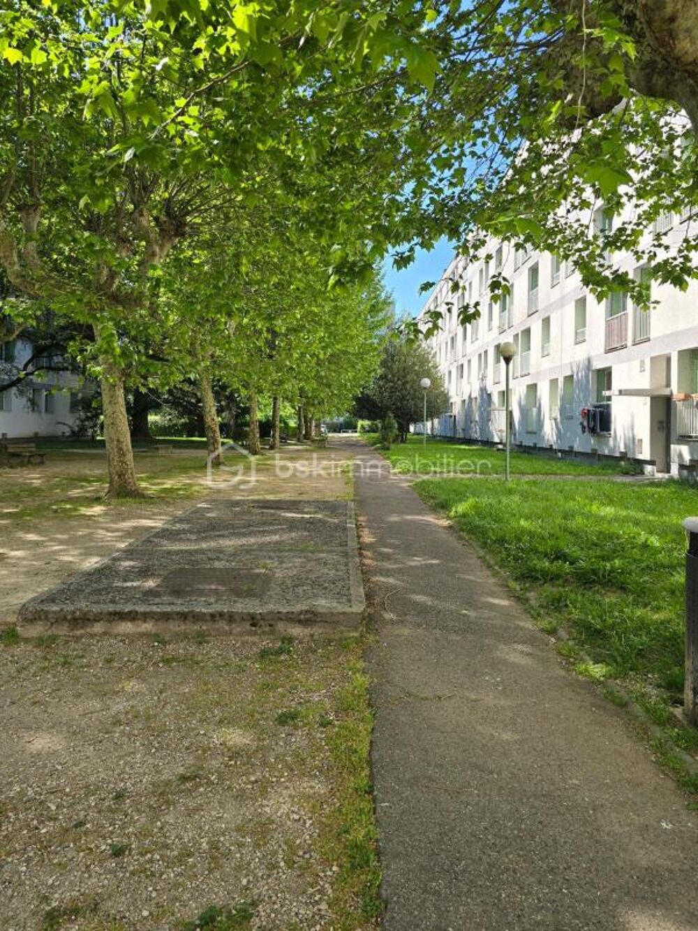 Vente Appartement GRENOBLE ABBAYE – BEAU POTENTIEL T3/4 RP OU COLOCATION – 75 m² – CAVE Grenoble