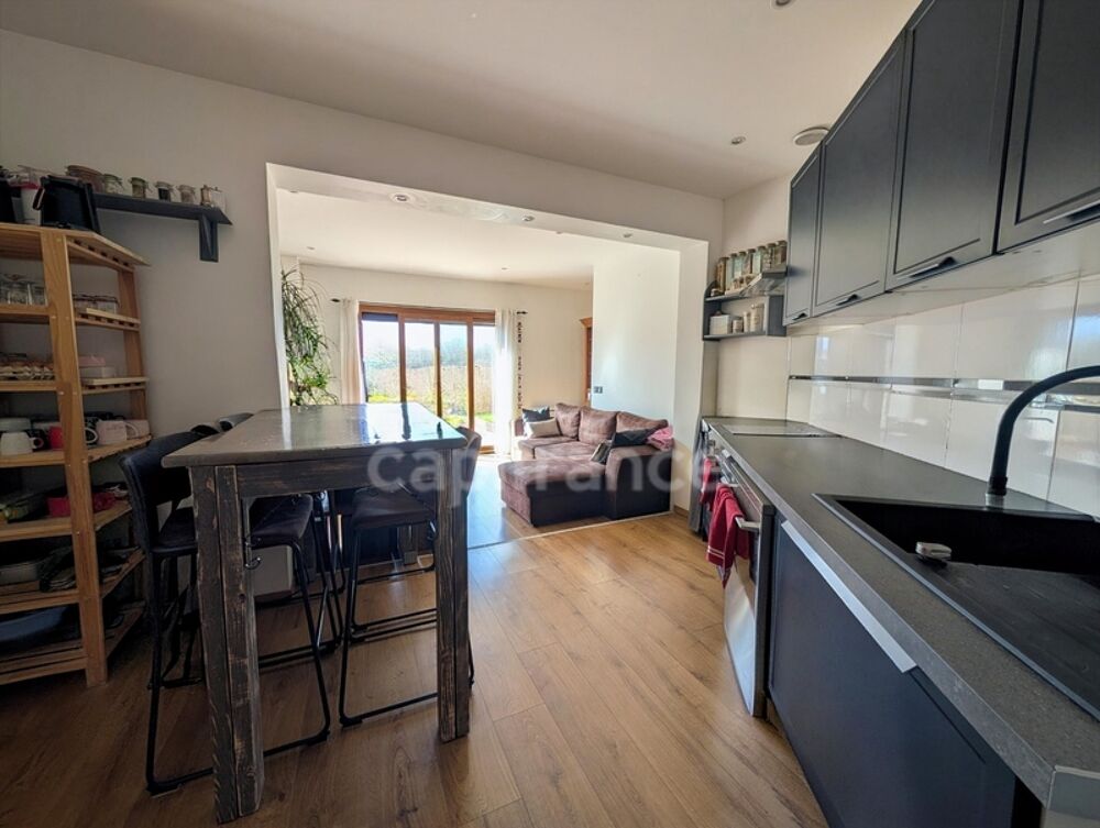 Appartement à vendre 3 pièces, cave et jardin 200m2