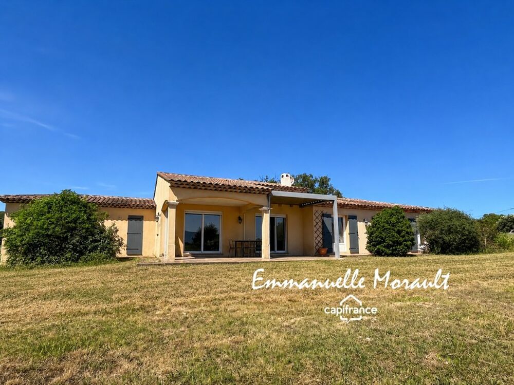 Maison de plain-pied 3 chambres à vendre à BAGNOLS EN FORET (83)