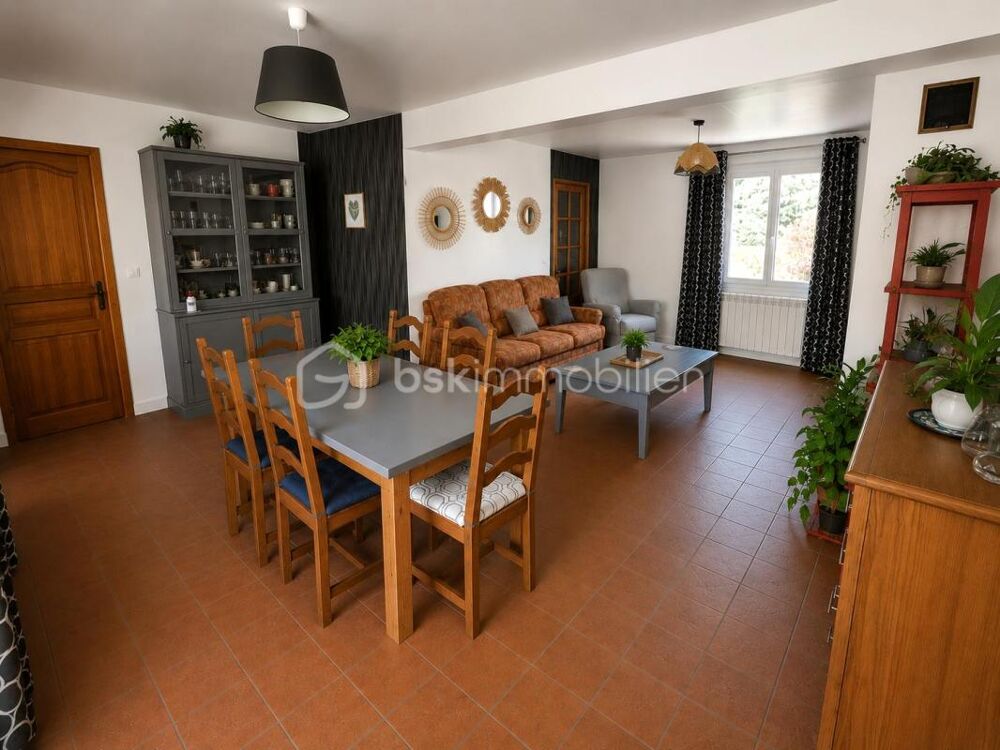 Vente Maison Maison familiale - 121m² + Grande dépendance à 3 niveaux - Jardin de 1368m² Morigny champigny