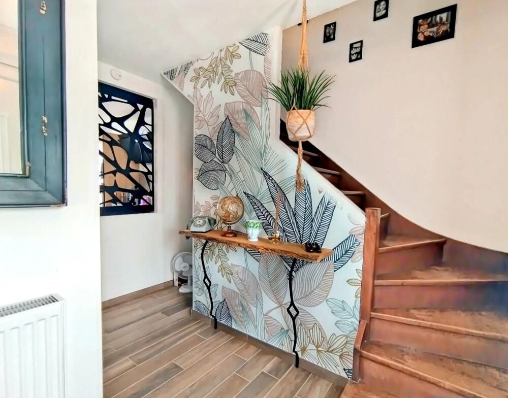 Vente Maison 02100 GRICOURT - MAISON SEMI MITOYENNE - VIE DE PLAIN PIED - 4 CHAMBRES - JARDIN - DPE D Gricourt