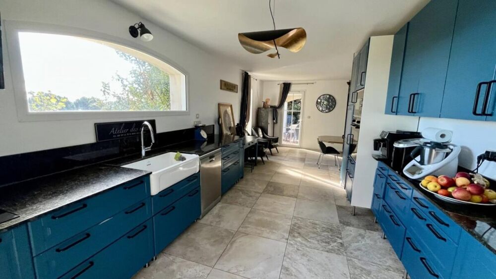 � vendre  Villa Rochefort-du-Gard (30650)