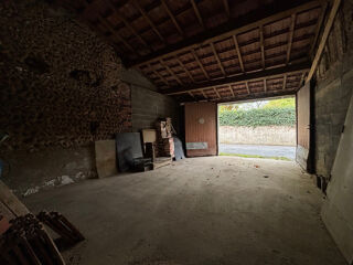  Parking / Garage à vendre 2 pièces 153 m²