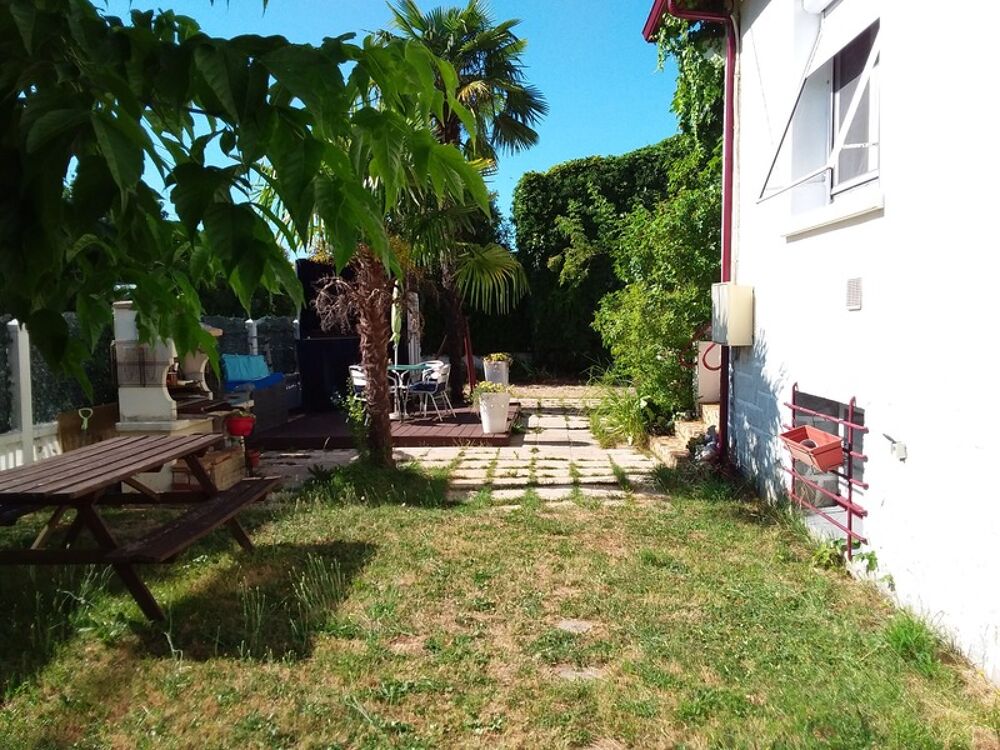 Vente Maison Maison à vendre 7 pièces SEMEAC (65) avec garage, cave, combles, terrain arboré? Semeac