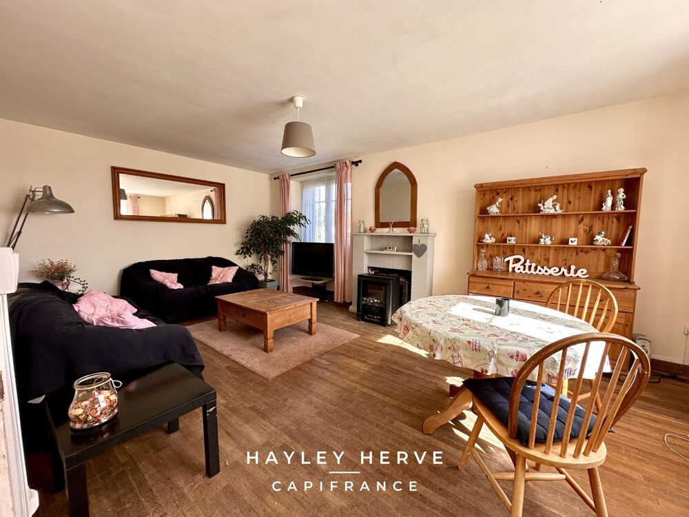 Vente Maison Maison individuelle avec 4 chambres, garage et terrain d'environ 2675 m² – Mortain LE NEUFBOURG (50) - Mortain Le neufbourg