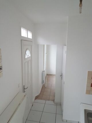  Appartement à louer 2 pièces 28 m²
