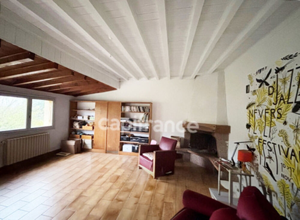 Maison Familiale avec Jardin / Atelier / 2 Parkings  5 pièces NEVERS (58)