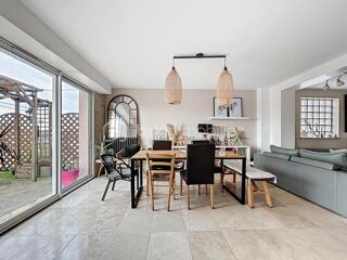  Villa � vendre 8 pi�ces 160 m�