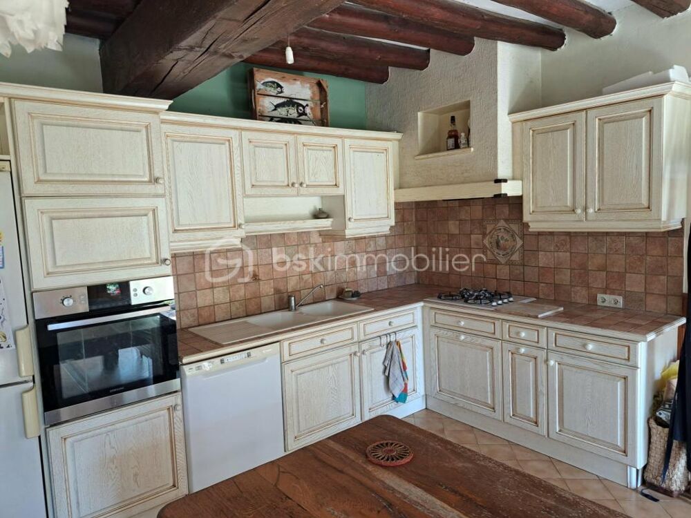 Vente Propriété/Château Propriété de Caractère sur 4,3 Hectares – Potentiel Équestre Crulai