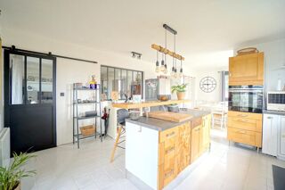  Maison � vendre 9 pi�ces 180 m�