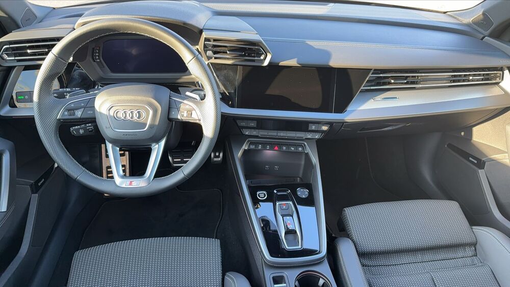 A3 35 TDI 150 S-Tronic 7 S-Line - Automatique Toit ouvrant 2025 occasion 69110 Sainte Foy Les Lyon