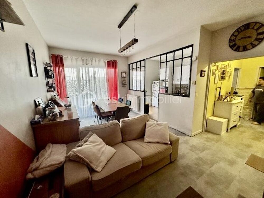 Vente Appartement NOUVEAUTE - LA RICHE - APPARTEMENT -T2 DE PLUS DE 50 M² AVEC BALCON ET PARKING La riche
