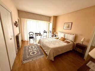  Propriété/château à vendre 8 pièces 328 m²