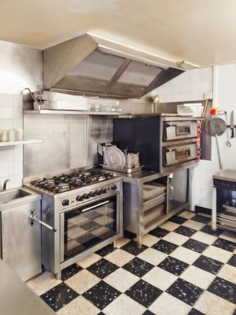  À vendre Restaurant – Etablissement (les murs) – Ain (01) 230 000€ 