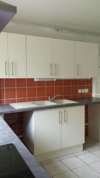  Appartement à louer 2 pièces 50 m²