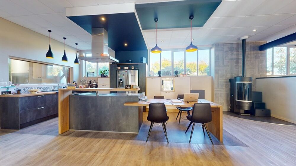 MAISON 5 CHAMBRES + PISCINE COUVERTE + ATELIER PRO + JARDIN