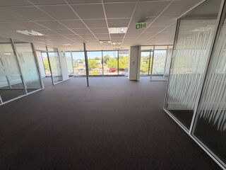   bureaux à vendre CHAPONOST (69) magnifique plateau de 160m2 dans l'immeuble LW1, face à la gare de Chaponost Chaponost