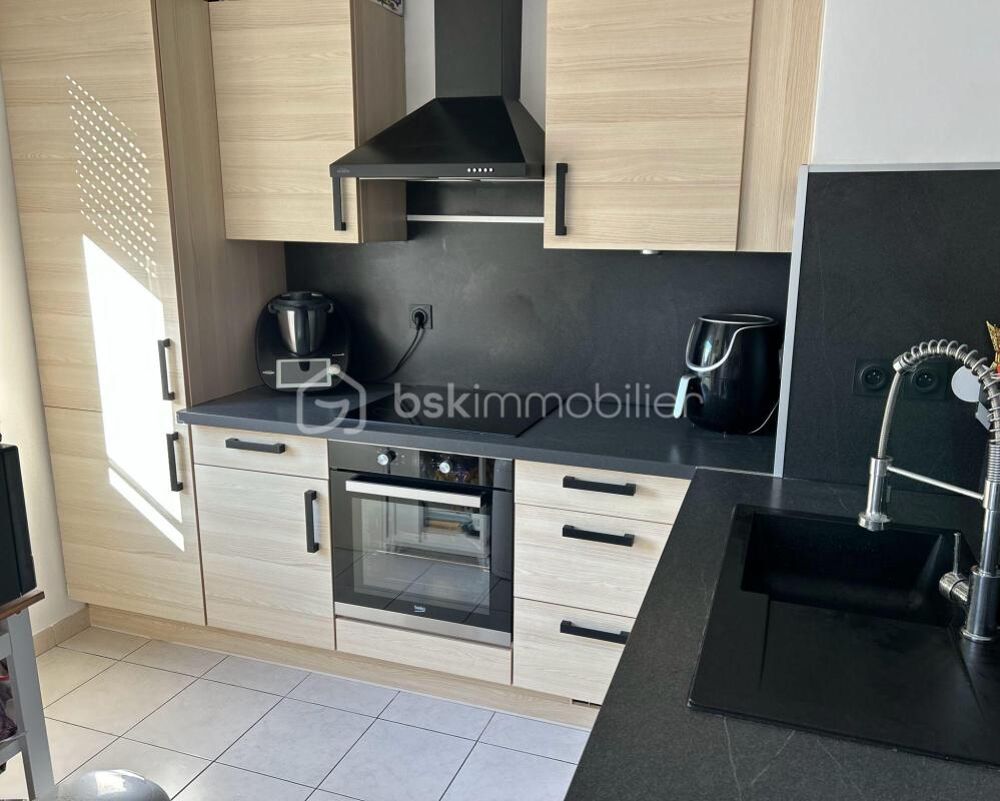 Vente Appartement Appartement moderne avec parking et piscine La verpilliere