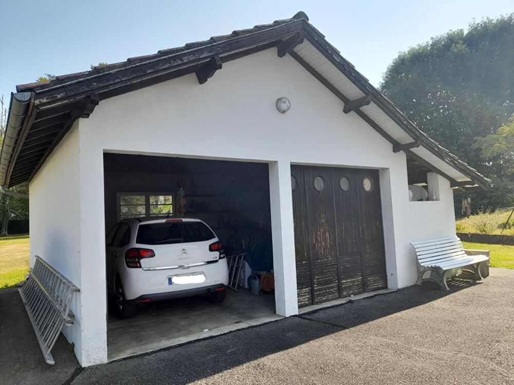 Maison de caractère avec panorama exceptionnel sur les Pyrénées