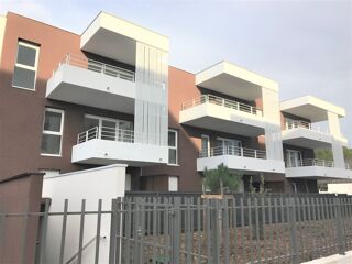  Appartement à louer 3 pièces 59 m²