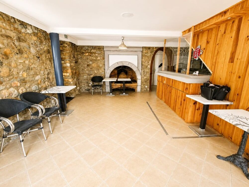 Ancien hôtel avec fort potentiel
