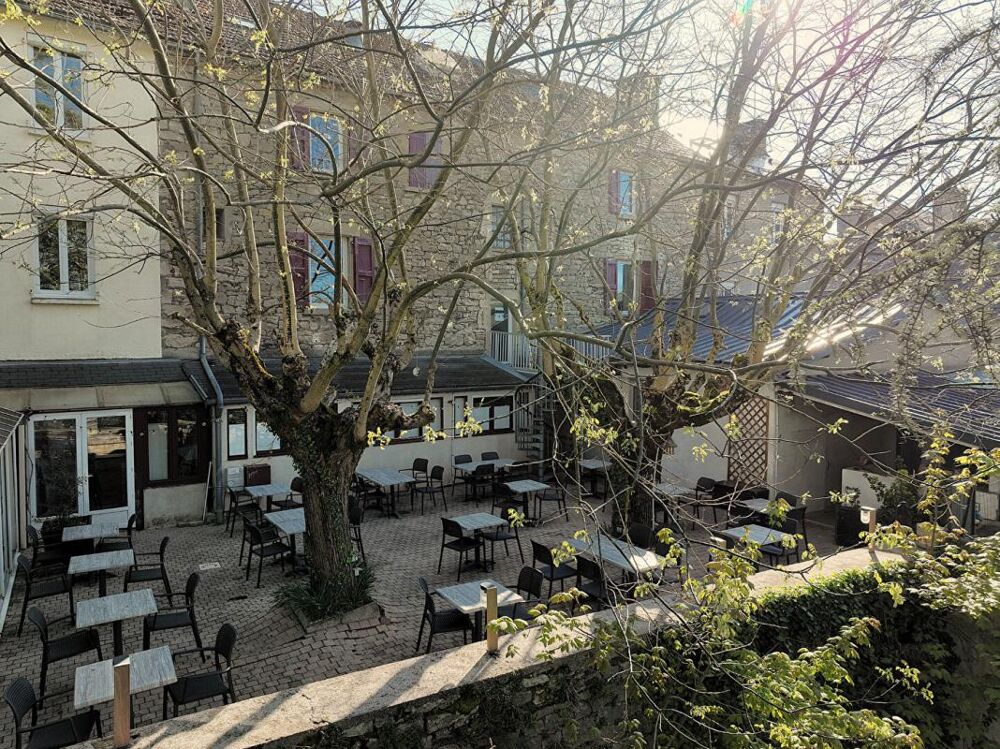 Vente Maison Hôtel Restaurant avec bar Licence IV - Vente murs et fonds - Axe A75 Severac le chateau