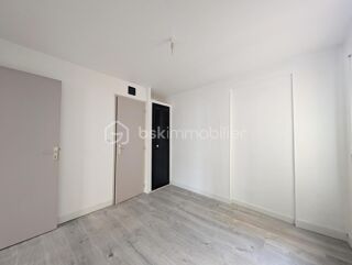  Immeuble à vendre 4 pièces 75 m²