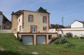  Maison  vendre 9 pices 251 m