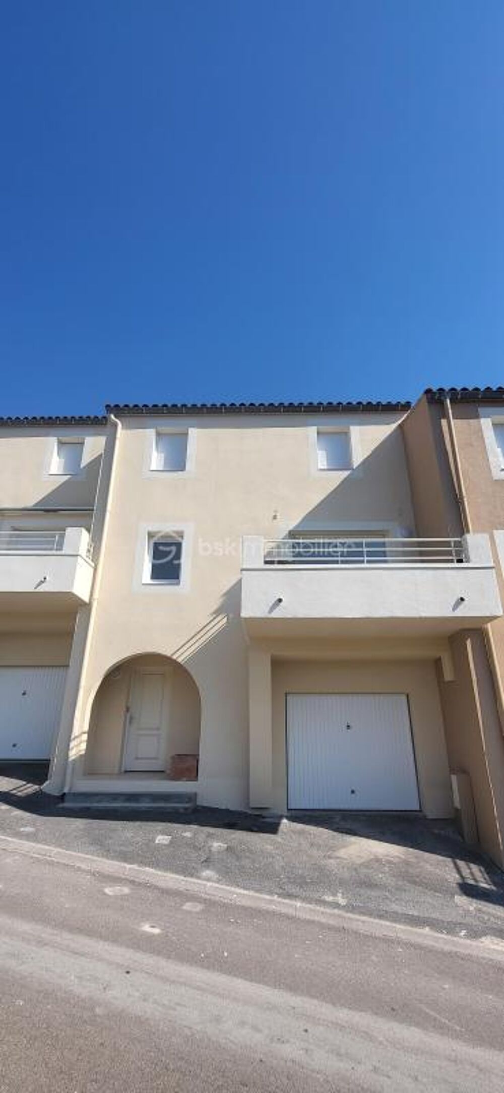 Maison conviviale dans un cadre urbain dynamique