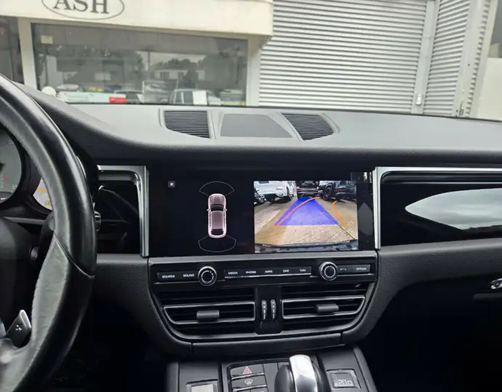 Macan S – LED Toit panoramique Volant chauffant Navigation Cam&eacute;ra 2021 occasion 33000 Bordeaux