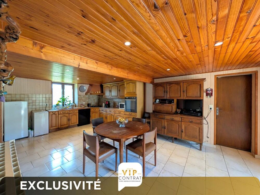 Maison Gensac La Pallue 5 pièce(s) 171 m2 exclusivité VIP