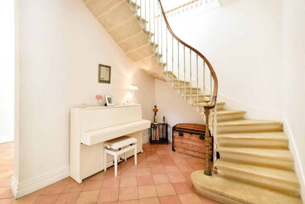 à vendre  Propriété/château Latresne (33360)