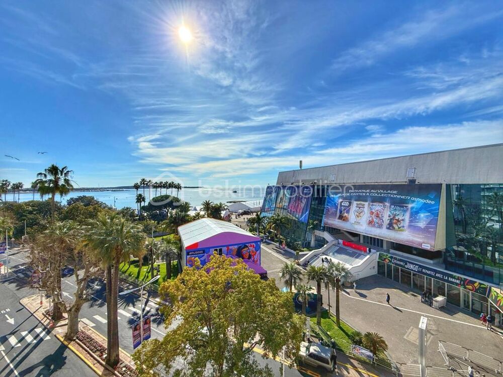 Vente Appartement CANNES CROISETTE - APPARTEMENT 2 PIECES - 53M² - TERRASSE 12M² - VUE MER ET PALAIS DES FESTIVALS - PARKING Cannes