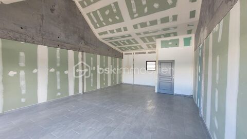   Location Local Commercial de 50 m² Centre-ville de l'Étang-Salé 