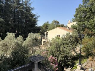  Propriété/château à vendre 5 pièces 130 m²