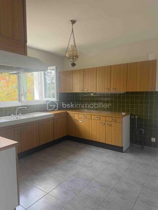 Vente Maison MONTPON-MÉNESTÉROL – Maison indépendante avec sous-sol complet et terrain clos de 1 397 m² Montpon menesterol