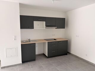  Appartement à louer 4 pièces 87 m²