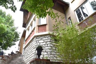  Propri�t�/ch�teau � vendre 8 pi�ces 225 m�