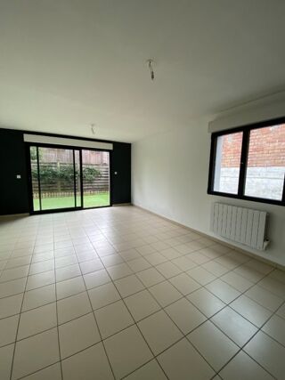  Appartement à louer 3 pièces 70 m²