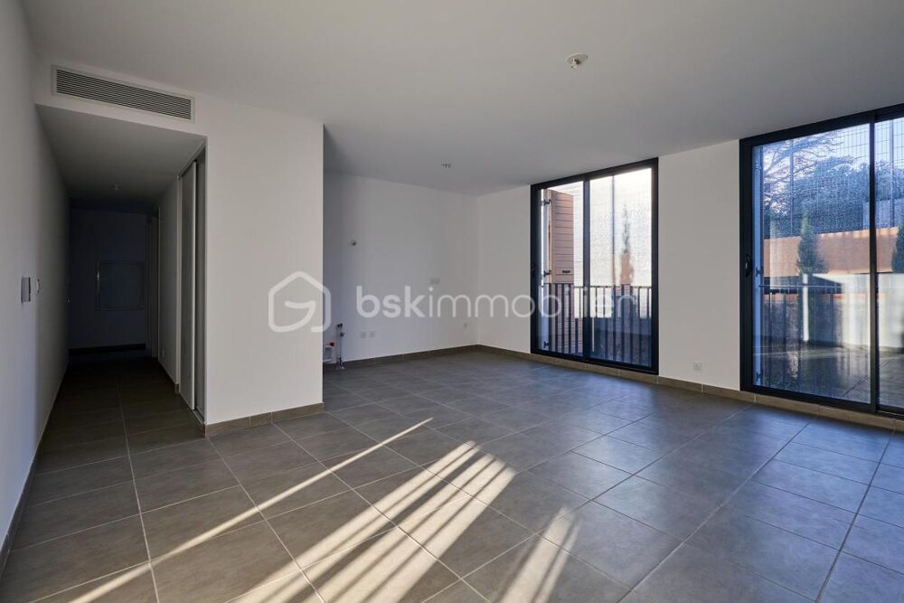 Vente Appartement Appartement T3 neuf avec terrasse et vue jardin – Prestations de qualité – Secteur des Pins Bormes les mimosas