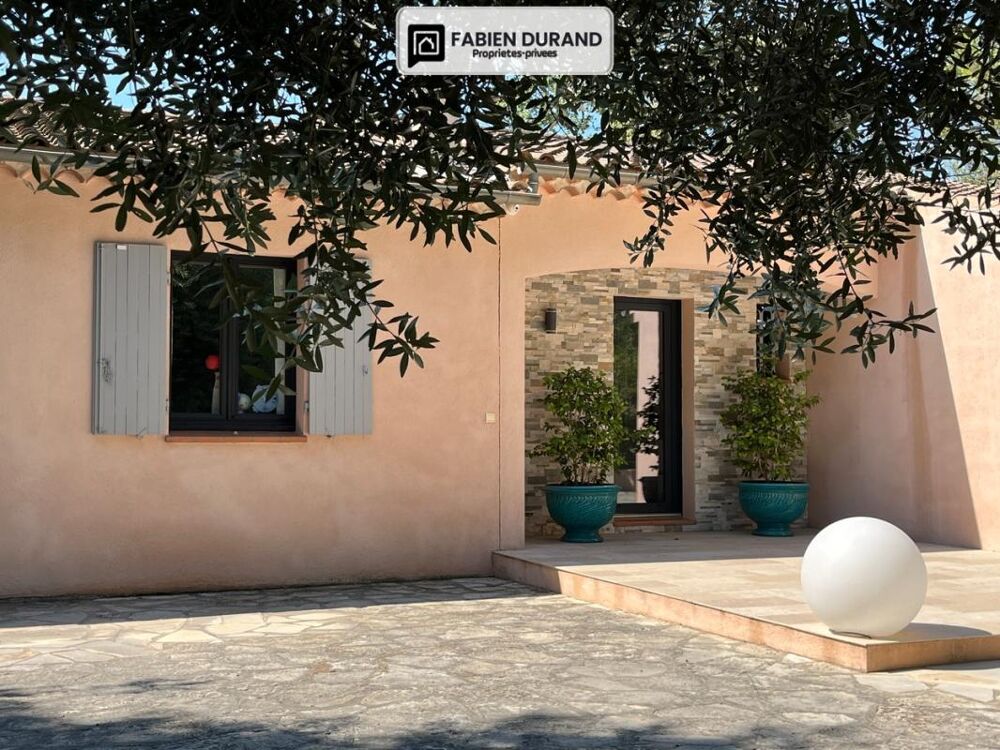 à vendre  Propriété/château La Motte (83920)