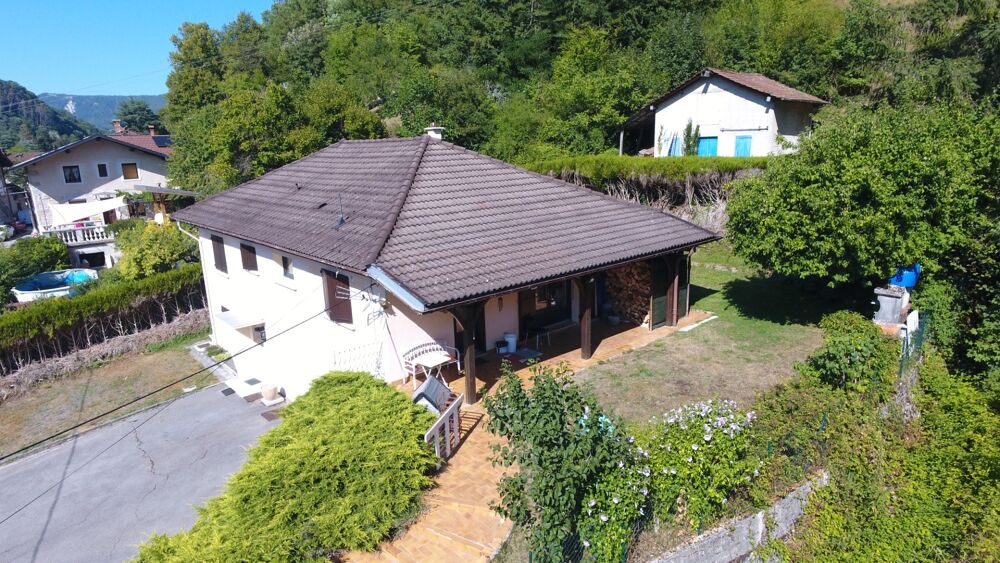 Vente Maison Maison à vendre 5 pièces de 135 m² sur terrain de 723 m² SAINT RAMBERT EN BUGEY (01) Saint rambert en bugey