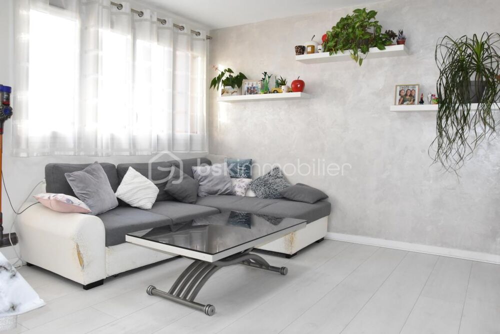 NOUVEAU NEUILLY SUR MARNE APPARTEMENT 4 PIECES