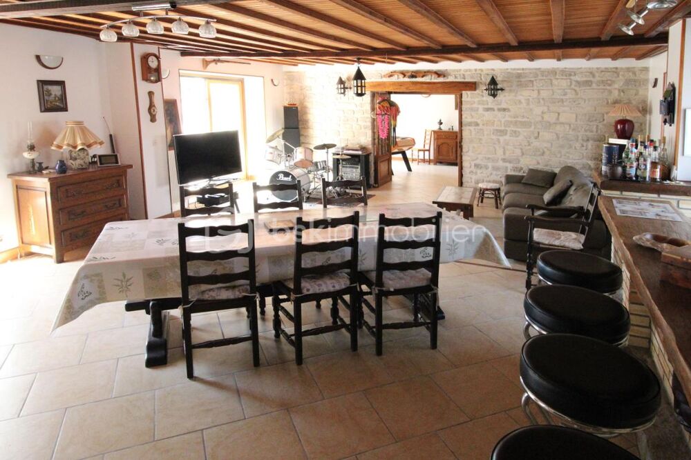 Vente Maison PROCHE NANGIS - Longère de charme 225 m² – 5 chambres – Terrain 1100 m² – Piscine – La Chapelle-Rablais La chapelle rablais