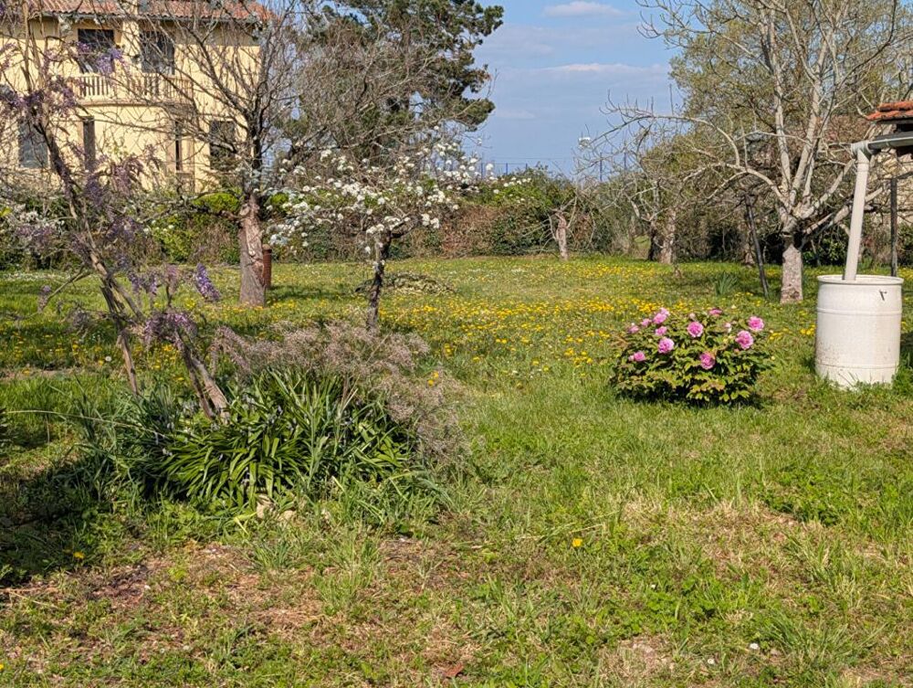 Vente Maison Maison proche de la zone commerciale de La Cavaille avec jardin arboré Bergerac