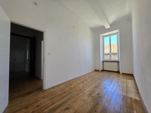  Appartement � louer 3 pi�ces 105 m�