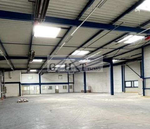 1080 m² entrepot bureaux à louer à chelles 7000 77500 Chelles